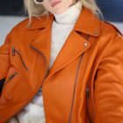 Куртка - косуха из натуральной кожи цвета сочный апельсин 5