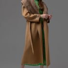 Пальто з вовни кашеміра в темно-коричневому кольорі з воротом хутра норки 3
