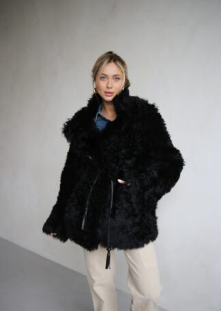 Двостороння дублянка з хутра тоскани в чорному кольорі