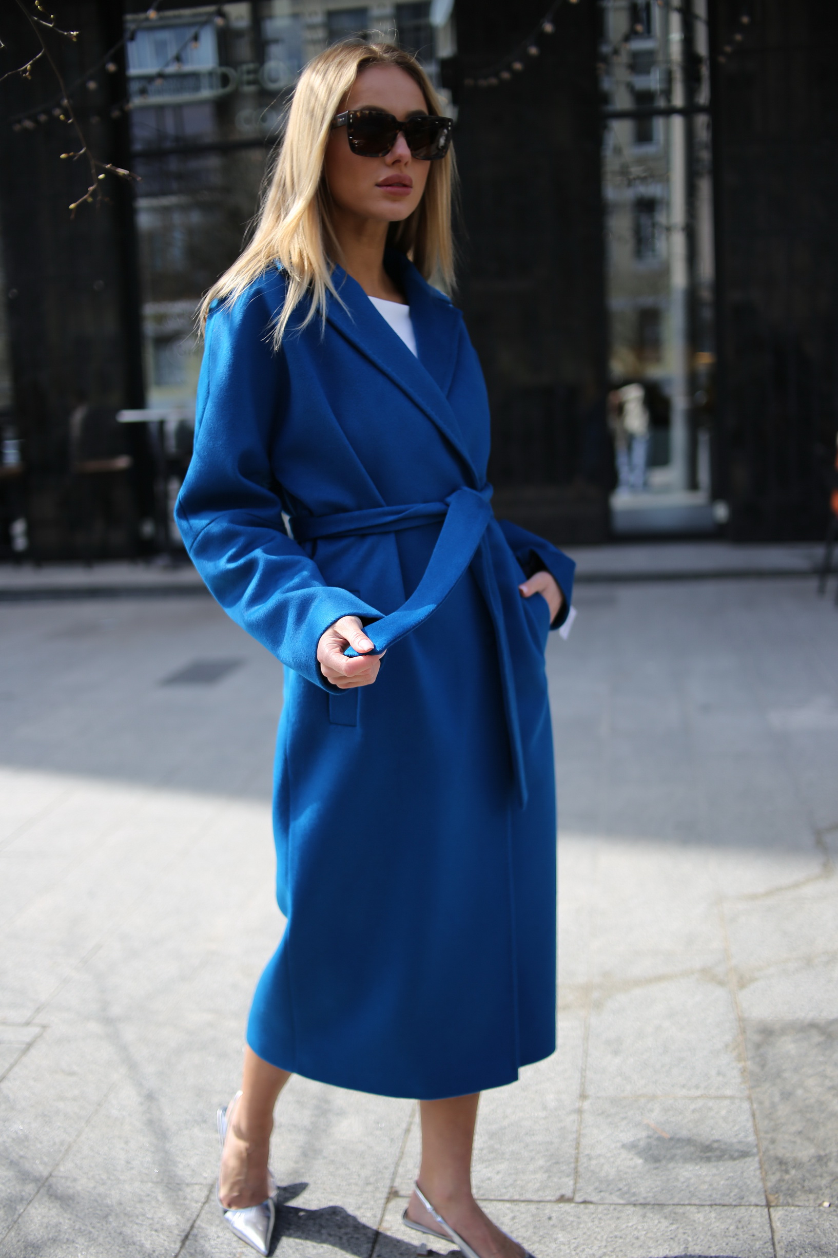 Пальто з вовни в темно-синьому кольорі 1
