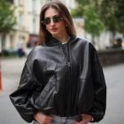 Куртка-бомбер в чорному кольорі 4
