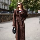 Плащ з натуральної шкіри замші в коричневому кольорі 5