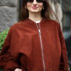 Куртка-бомбер в червоно-коричневому кольорі 4