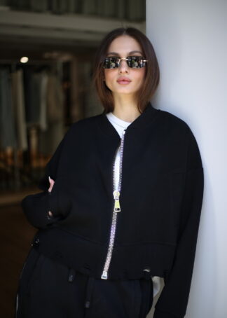 Кардиган в чорному кольорі