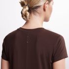 Футболка в коричневому кольорі 4