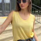 Кофта в жовтому кольорі 2