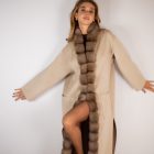 Темно-бежеве пальто на запах з кашеміру з оздобленням хутра соболя 3