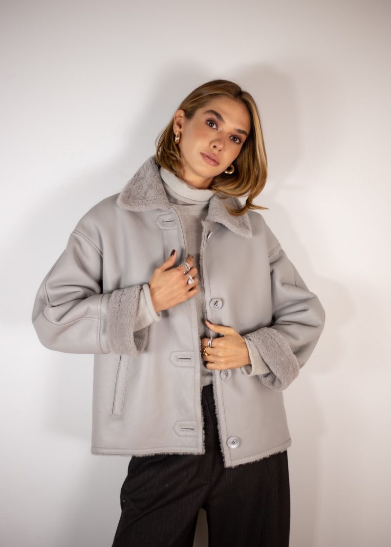 Дублянка з натуральної шкіри в сірому кольорі