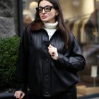 Куртка з натуральної шкіри в чорному кольорі,комір оздоблений з хутра норки 11