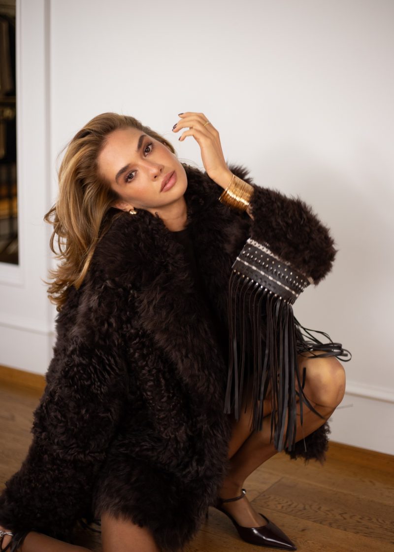 Дублянка з натуральної шкіри в коричневому кольорі,двохстороння