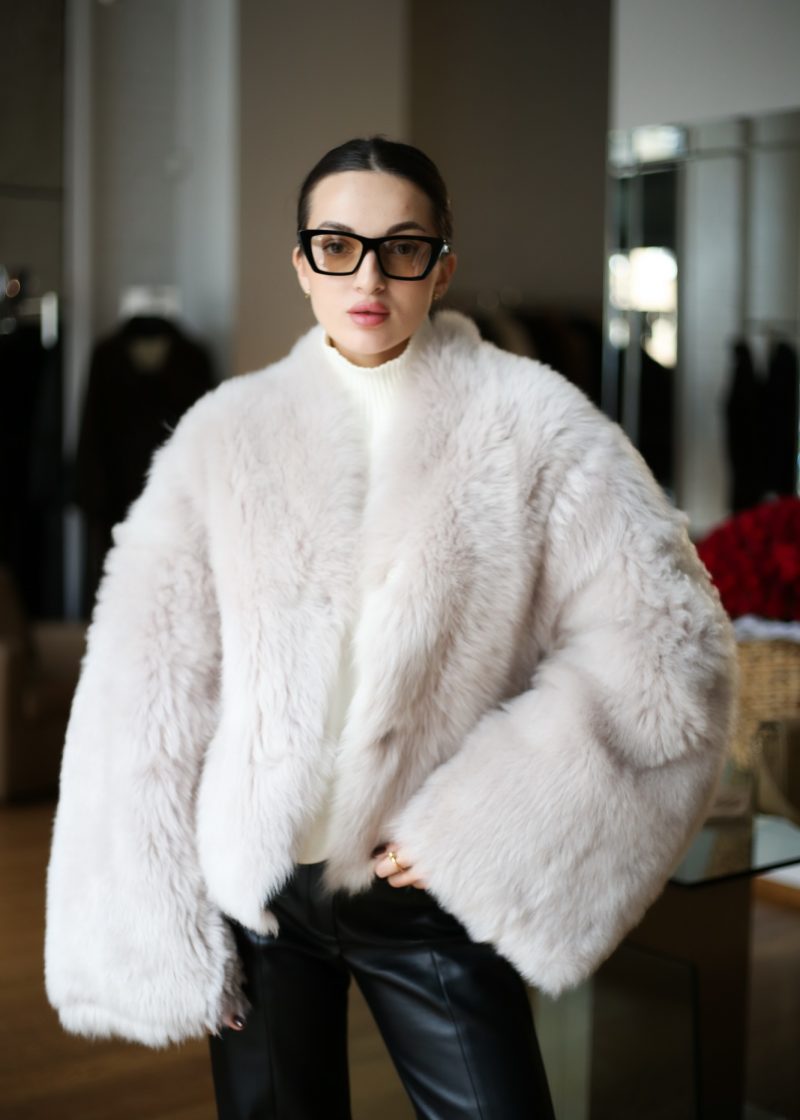 Дублянка з натуральної шкіри в кремовому кольорі,двохстороння