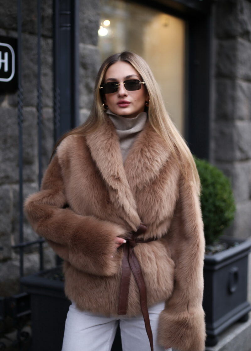 Головна 5 Дублянка з натуральної шкіри в коричневому кольорі,двохстороння