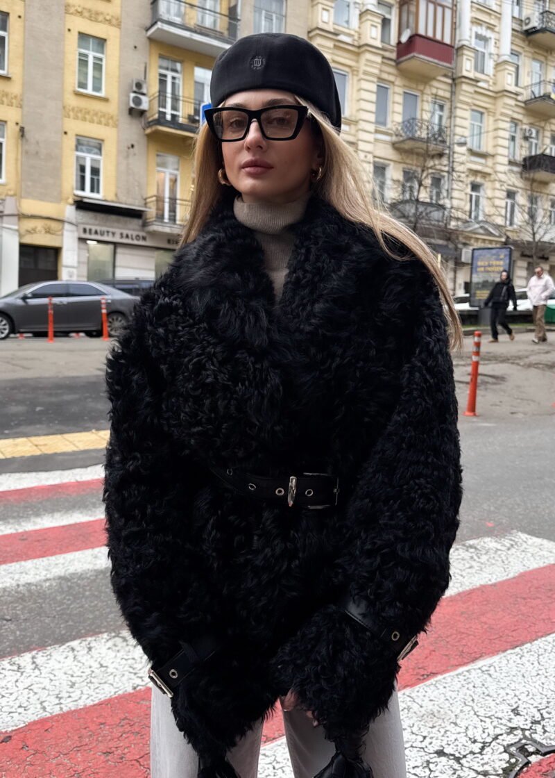 Головна 1 Дублянка з натуральної шкіри в чорному кольорі,двохстороння