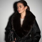 Пальто в чорному кольорі,комір з натурального хутра куниці 11