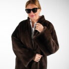 Шуба з натурального хутра норки в коричневому кольорі 4