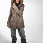 Пальто з кашеміру в бежевому кольорі, капюшон оздоблений натуральним хутром із соболя 12