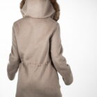 Пальто з кашеміру в бежевому кольорі, капюшон оздоблений натуральним хутром із соболя 10