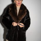 Шуба з хутра норки блекглами в чорному кольорі,комір з хутра соболя 3