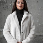 Дублянка з натуральної шкіри в бежевому кольорі,двохстороння 6