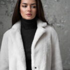 Дублянка з натуральної шкіри в бежевому кольорі,двохстороння 15