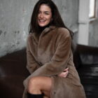 Дублянка з натуральної шкіри в бежевому кольорі,двохстороння 3