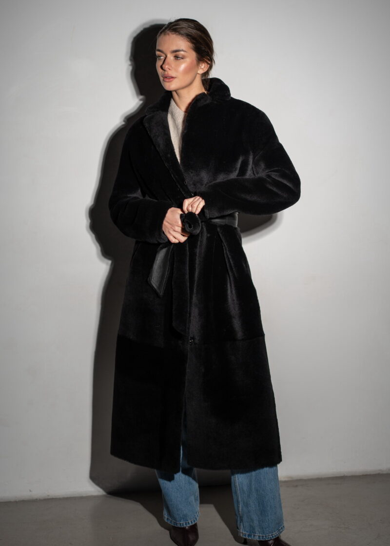 Дублянка з натуральної шкіри в чорному кольорі,двохстороння