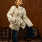 Дублянка з натуральної шкіри TIGRADO в бежевому кольорі,двохстороння 4