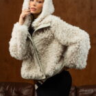 Дублянка з натуральної шкіри в бежевому кольорі,двохстороння 3