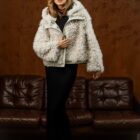 Дублянка з натуральної шкіри в бежевому кольорі,двохстороння 5