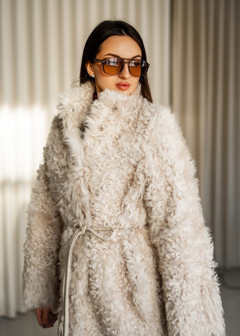 Дублянка з натуральної шкіри TIGRADO в кремовому кольорі,двохстороння