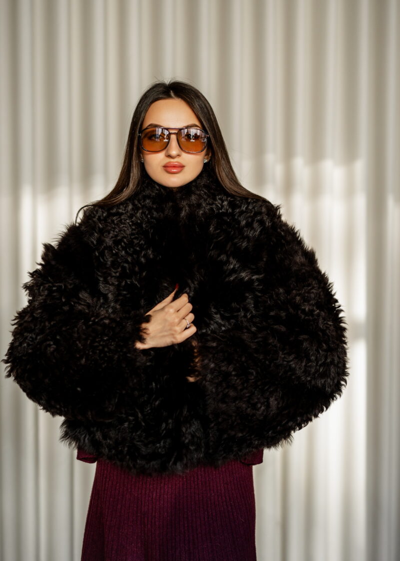 Дублянка з натуральної шкіри TIGRADO в темно-коричневому кольорі,двохстороння