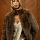 Дублянка з натуральної шкіри в бежевому кольорі,двохстороння 2